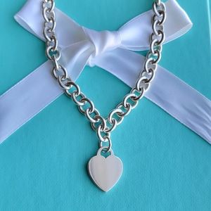 Plain heart tag link necklace